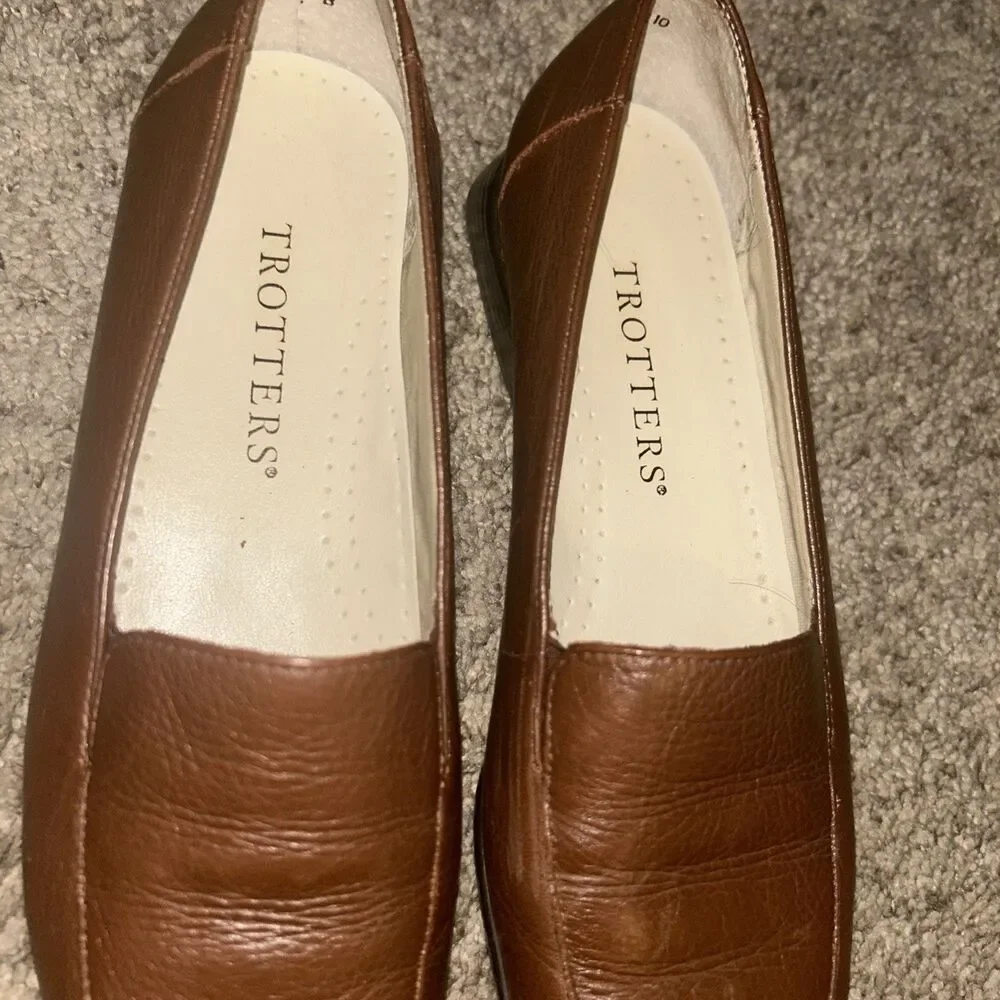 Trotters Jess Leather Brown Loafer Women's Shoe Size 6N Beautiful Condition